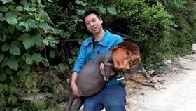 马奶奶吃瓜小视频在线观看,趣味横生的乡村生活瞬间