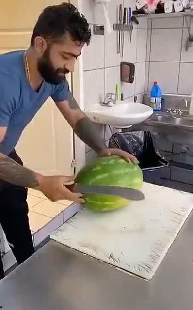 西瓜视频有钱人吃瓜,有钱人吃瓜,品味生活新境界