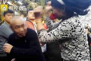 新建吃瓜群众打架事件视频,一幕引发热议的打架事件