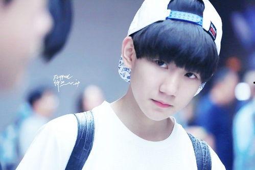 王源吃菊瓜视频完整版,趣味横生视频完整版曝光