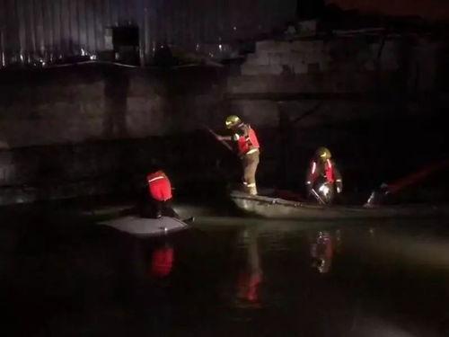 坠入深渊吃瓜视频,揭秘坠入深渊的惊险瞬间